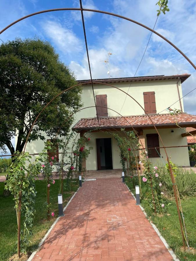 Affittacamere San Mamante Santa Lucia delle Spianate Buitenkant foto